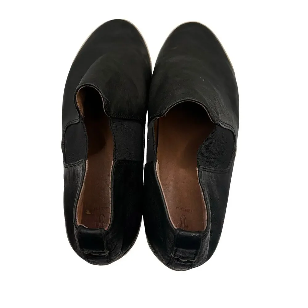 Frye Black Leather Slip On Flats Loafers Men’s Neutral Classic Preppy Minimal